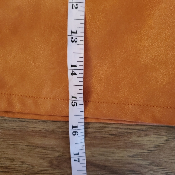 Shinestar Size Medium Orange Faux Leather Mini Skirt - Picture 5 of 5
